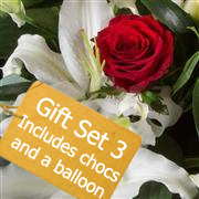 Gift Set 3 - Romantic Florist Choice Bouquet